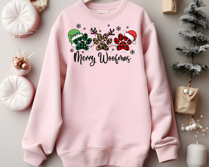 Dog mama, merry woof mas Sweatshirt – Christmas Vibes Gift