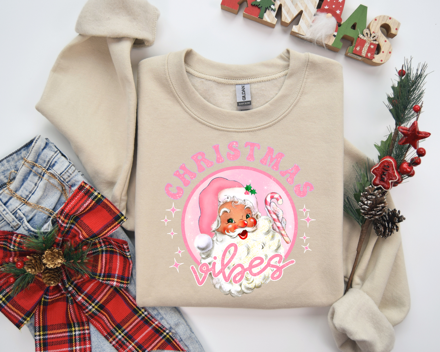 Christmas Vibes Santa Retro Christmas Sweatshirt – Perfect Holiday Gift for Christmas