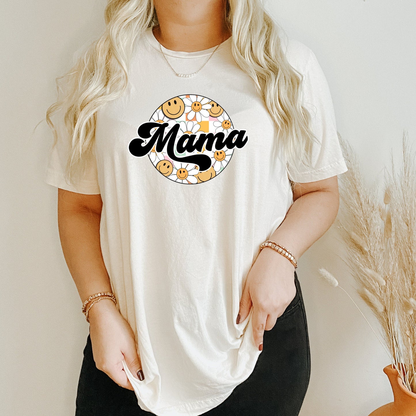 Mama Shirt, Smiley Face Retro Mother Day Gift T Shirt