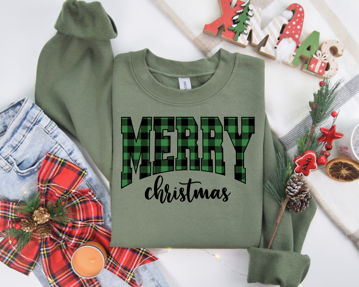 Merry Christmas Sweatshirt – Cozy Christmas Vibes Gift – Holiday Season Graphic Sweatshirt – Festive Winter Apparel